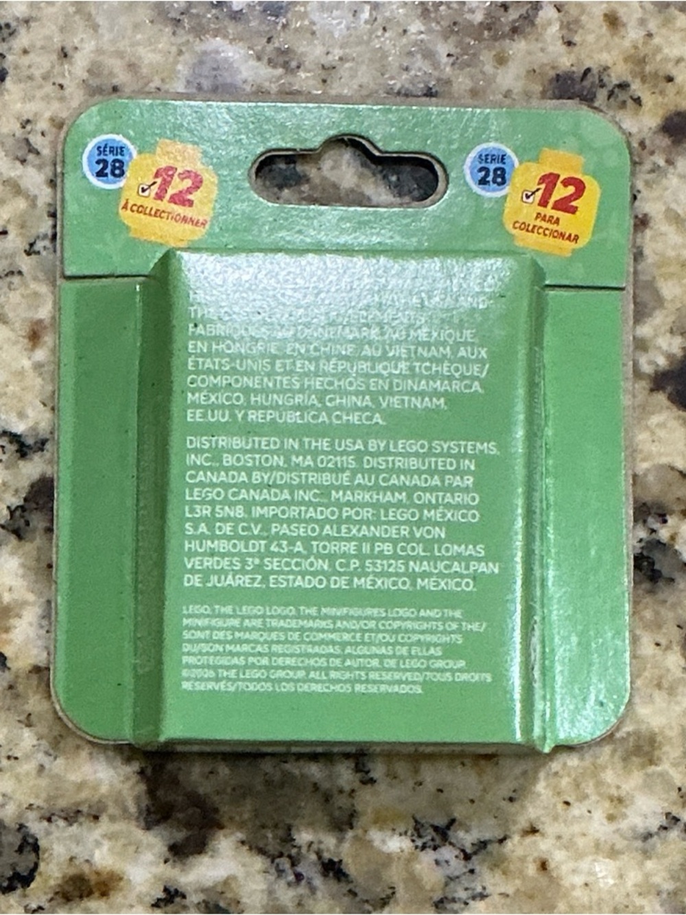 LEGO Minifigures Series 28 Pack - The Parrot - Picture 2 of 4